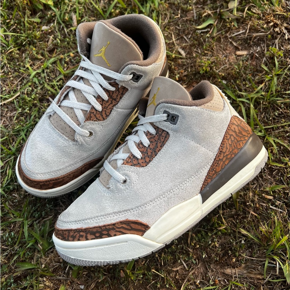 CLEAN Air Jordan 3 size 2.5 Kids Retro Palomino Brown 2023 shoes